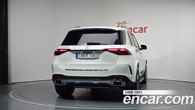Mercedes-Benz GLE-Class 2025 — photo 4