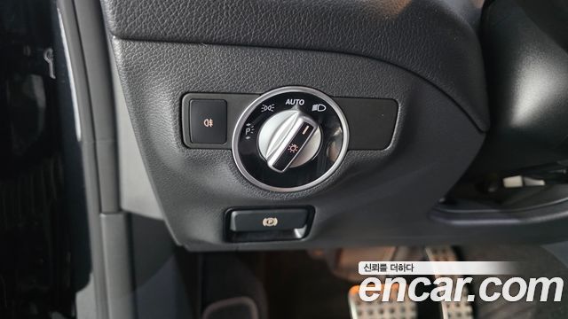 Mercedes-Benz CLA-Class 2018 — photo 17