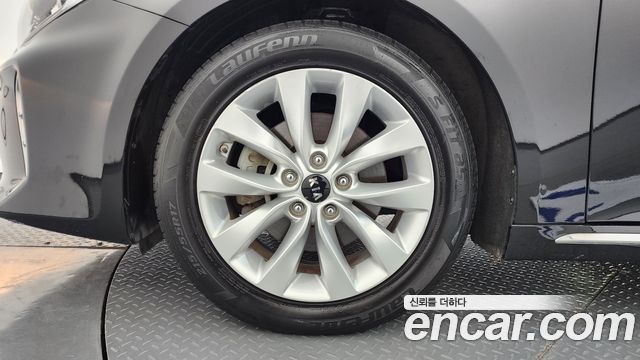 Kia K5 2017 — photo 5