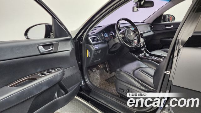 Kia K5 2017 — photo 10