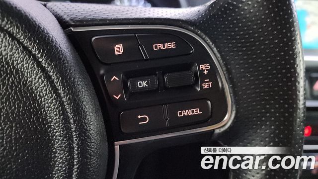 Kia K5 2017 — photo 18