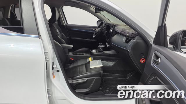 Renault Korea XM3 2022 — photo 16
