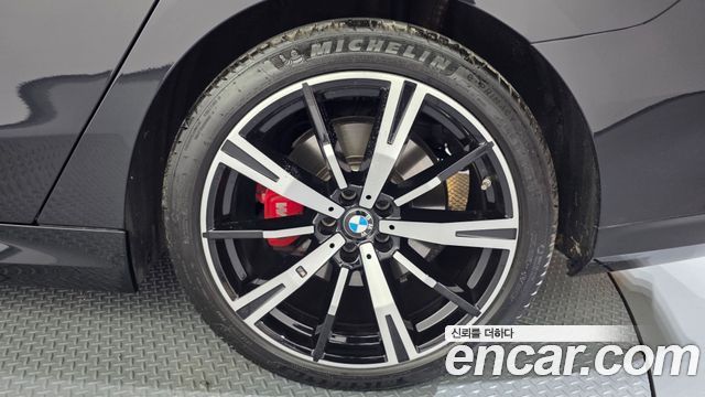 BMW 5-Series 2025 — photo 7