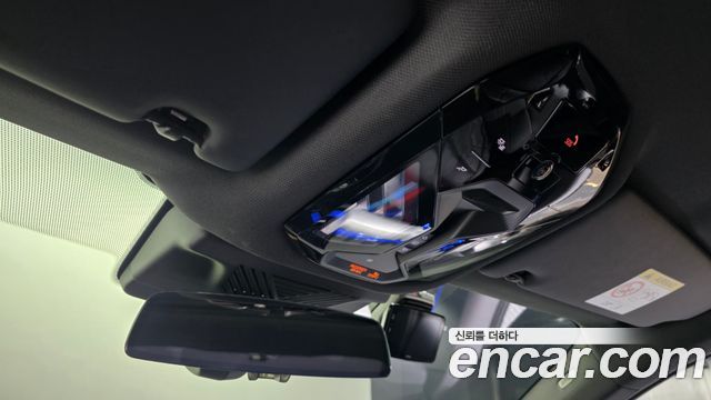 BMW 5-Series 2025 — photo 27