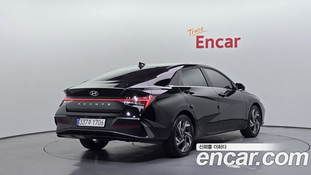 Hyundai AVANTE 2025 — photo 2