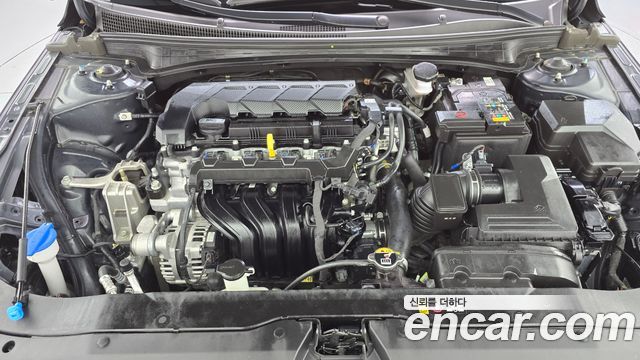 Hyundai AVANTE 2025 — photo 6