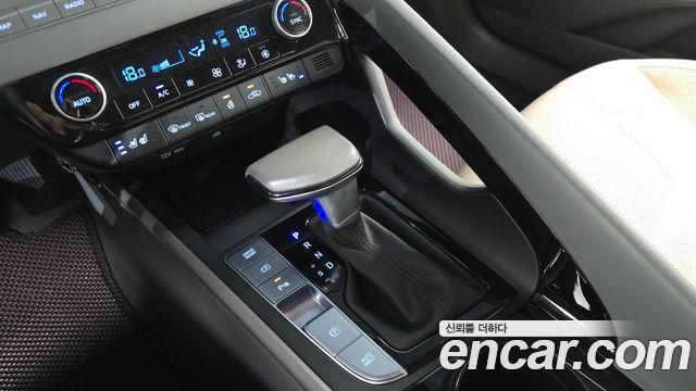 Hyundai AVANTE 2025 — photo 12