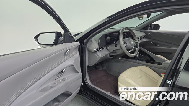Hyundai AVANTE 2025 — photo 13
