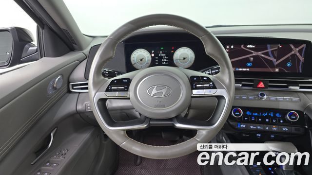 Hyundai AVANTE 2025 — photo 19