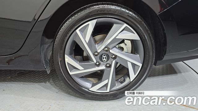 Hyundai AVANTE 2025 — photo 7