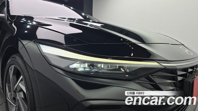 Hyundai AVANTE 2025 — photo 8