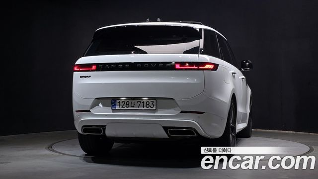 Land Rover Range Rover Sport 2024 — photo 4