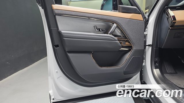 Land Rover Range Rover Sport 2024 — photo 14