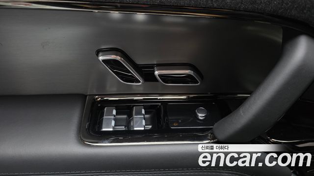 Land Rover Range Rover Sport 2024 — photo 29