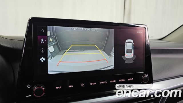 Kia K3 2022 — photo 15