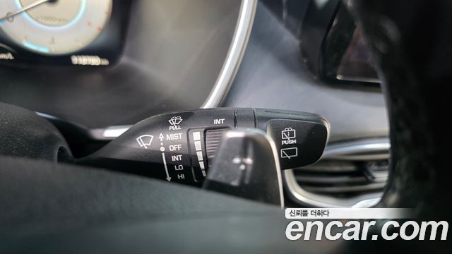 Hyundai Santafe 2021 — photo 28