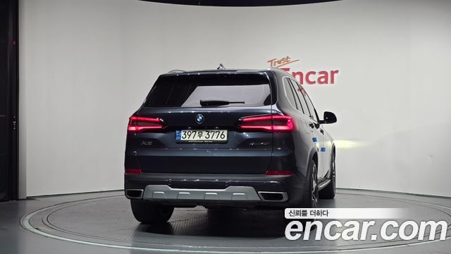 BMW X5 2021 — photo 4