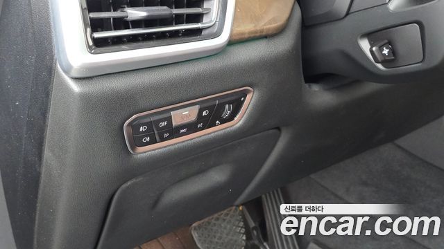 BMW X5 2021 — photo 16