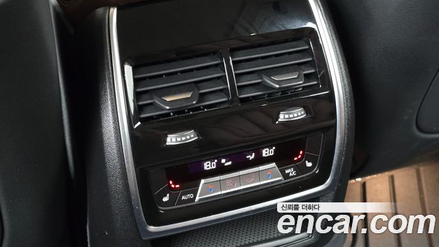 BMW X5 2021 — photo 19