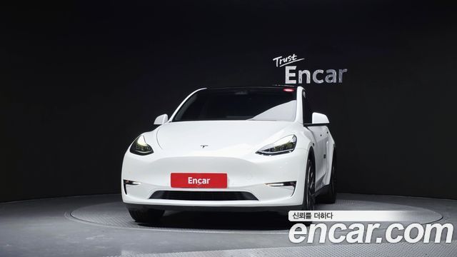 Tesla Model Y 2022 — photo 3