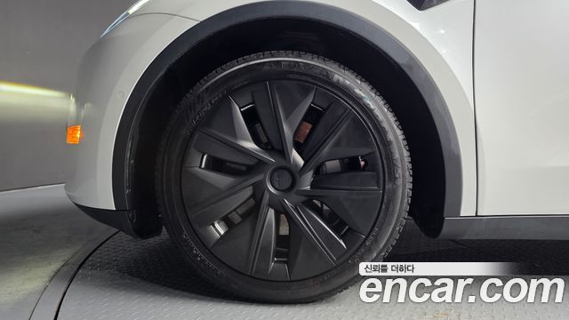 Tesla Model Y 2022 — photo 5
