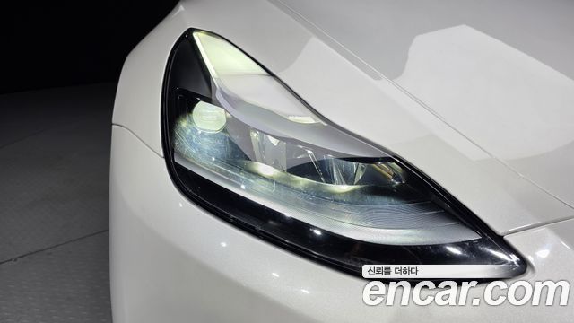 Tesla Model Y 2022 — photo 8