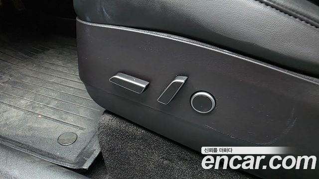 Tesla Model Y 2022 — photo 28