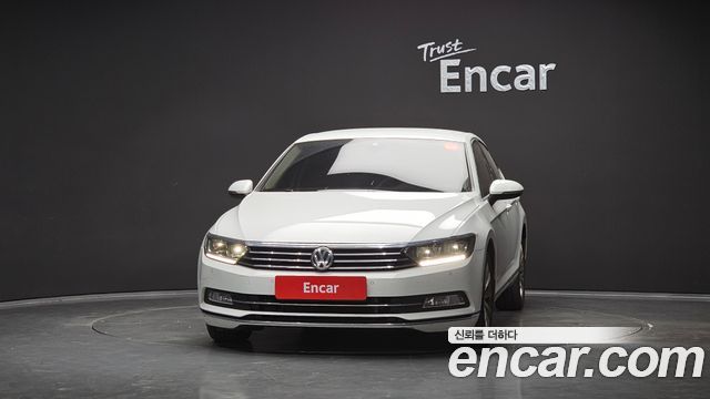 Volkswagen Passat 2018 — photo 3