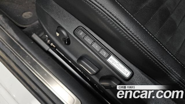 Volkswagen Passat 2018 — photo 18