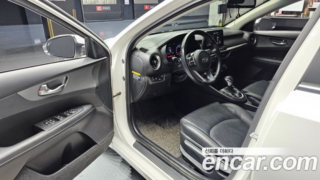 Kia K3 2019 — photo 10