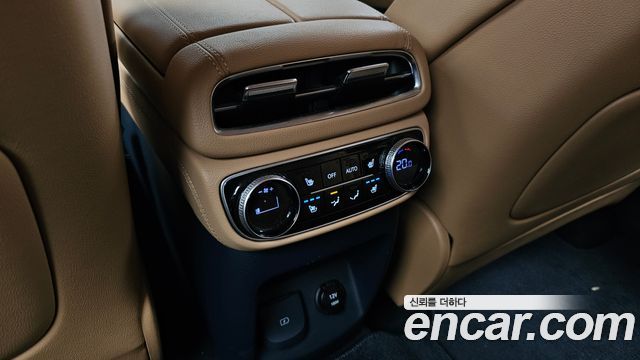 Genesis GV80 2022 — photo 18