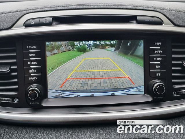 Kia Sorento 2016 — photo 17