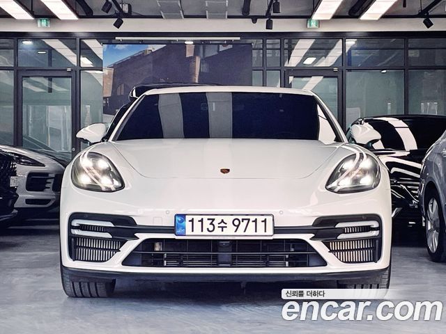 Porsche Panamera 2021 — photo 1