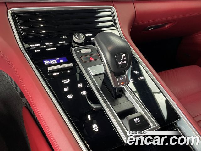 Porsche Panamera 2021 — photo 9