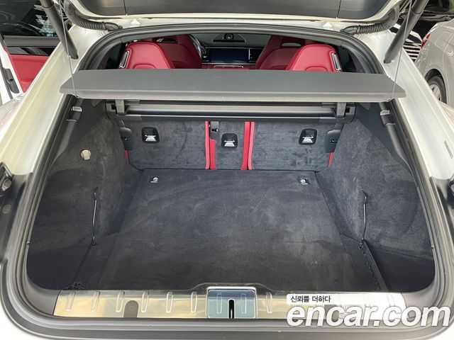 Porsche Panamera 2021 — photo 18