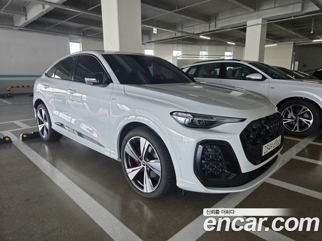 Audi Q5 2025 — photo 1