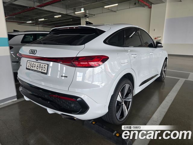 Audi Q5 2025 — photo 2