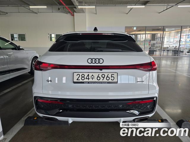 Audi Q5 2025 — photo 4