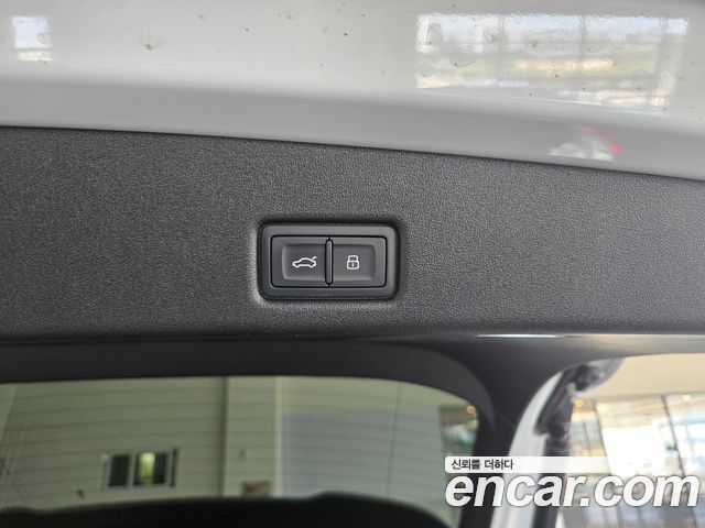 Audi Q5 2025 — photo 13