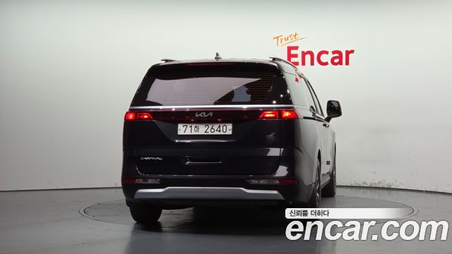 Kia Canival 2022 — photo 4