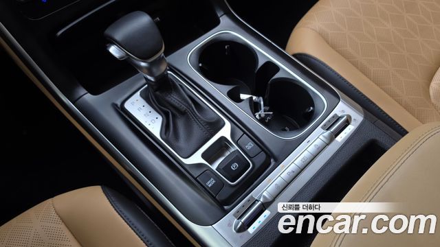 Kia Canival 2022 — photo 9
