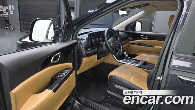 Kia Canival 2022 — photo 10