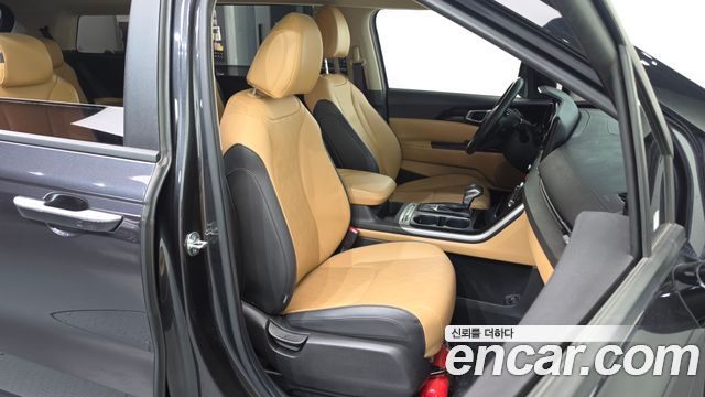 Kia Canival 2022 — photo 12