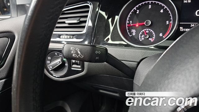 Volkswagen Golf 2013 — photo 21
