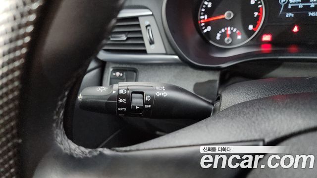 Kia K5 2016 — photo 17