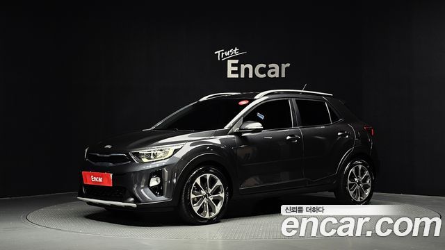 Kia Stonic 2018 — photo 1
