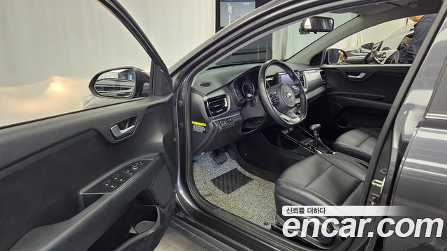 Kia Stonic 2018 — photo 13