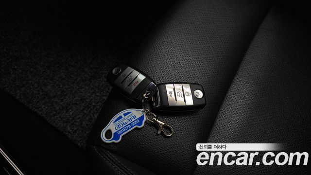 Kia Stonic 2018 — photo 21