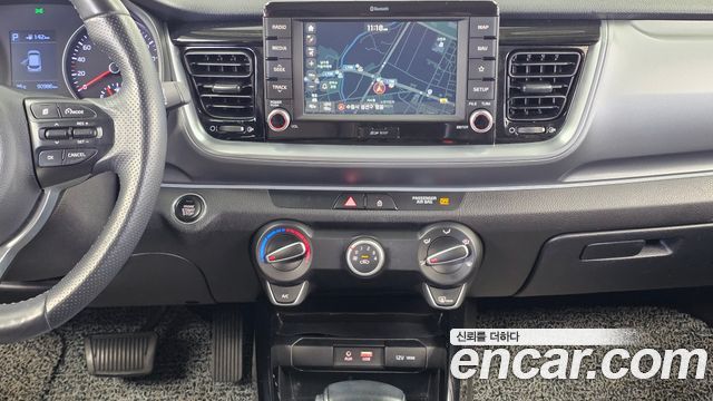 Kia Stonic 2018 — photo 23