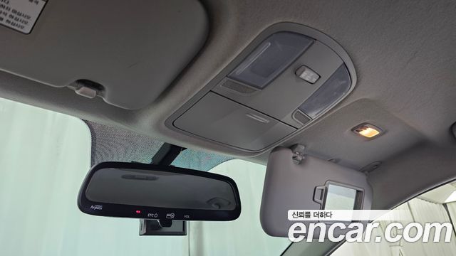 Kia Stonic 2018 — photo 24